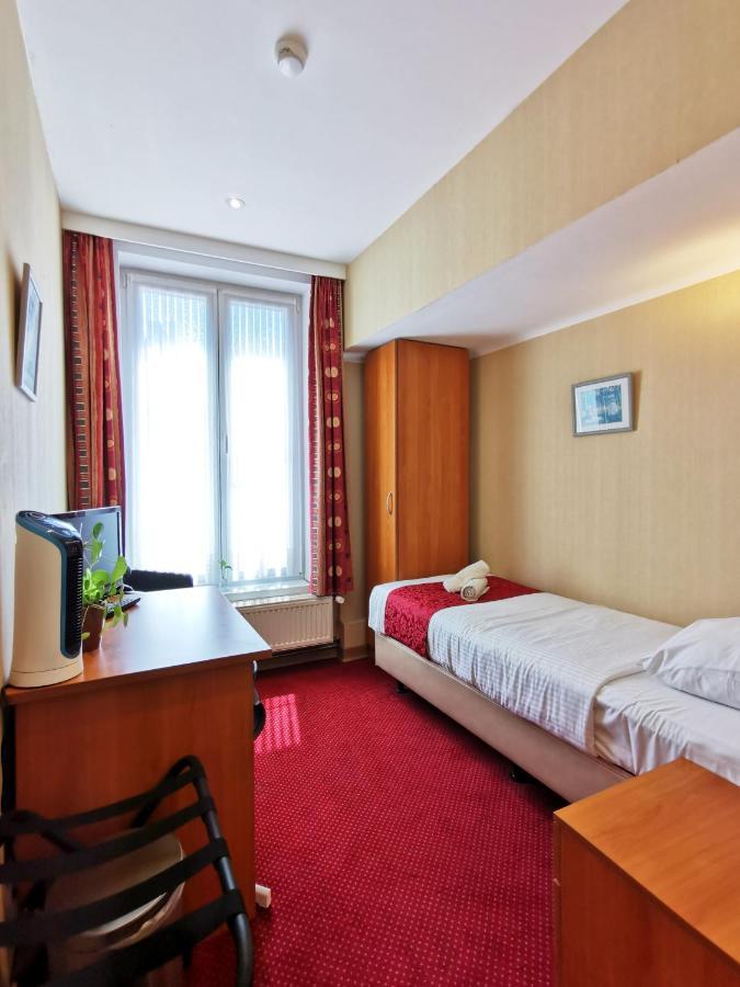 Hotel Cardiff Ostend Quarto foto