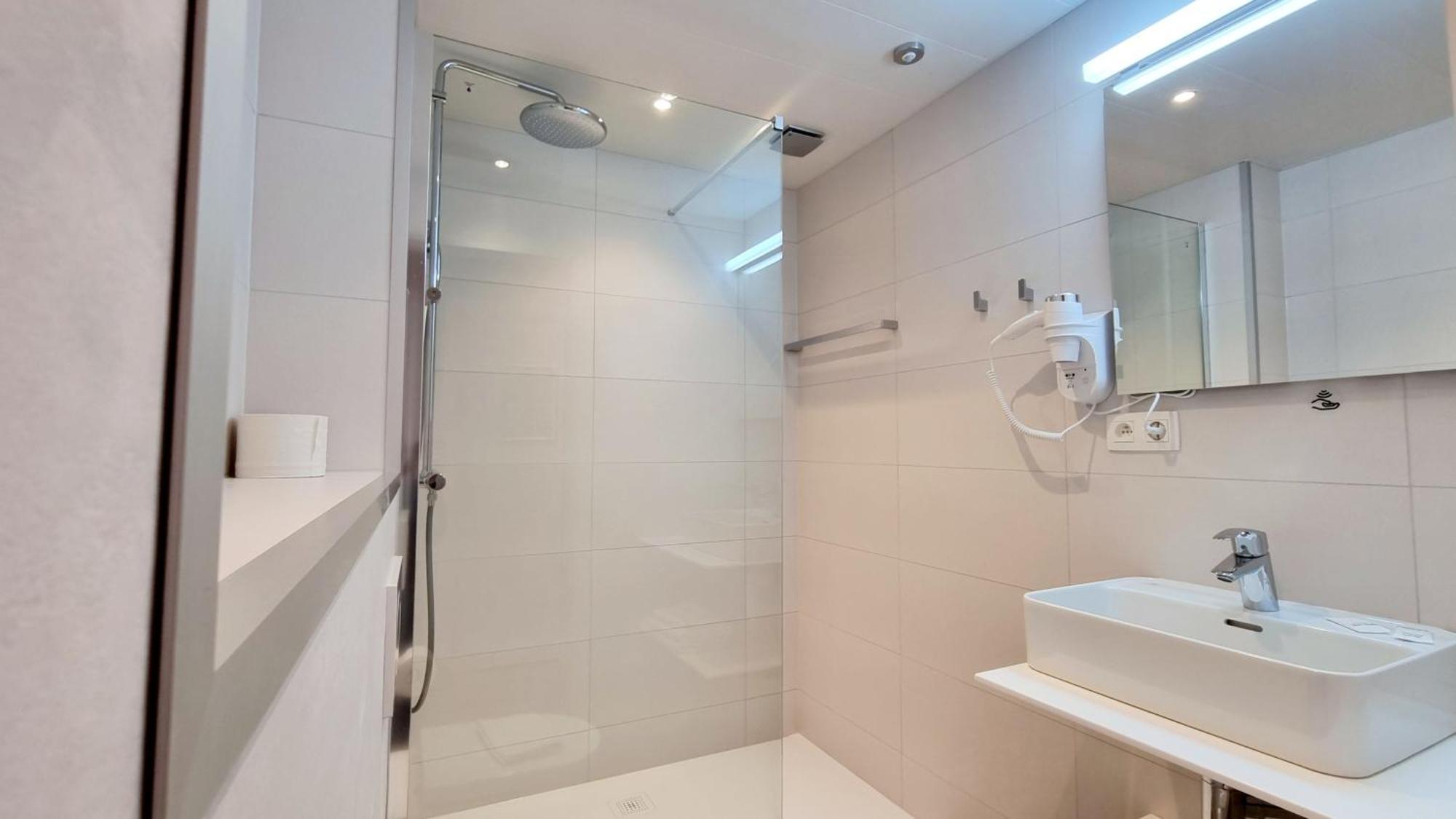 Hotel Cardiff Ostend Quarto foto